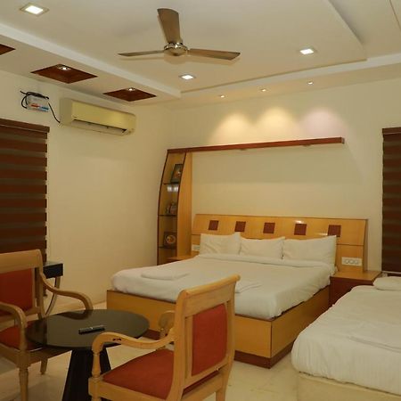 Hill View Paradise - 2Bhk'S & Rooms - A Golden Group Of Premium Home Stays - Тирупати Екстериор снимка