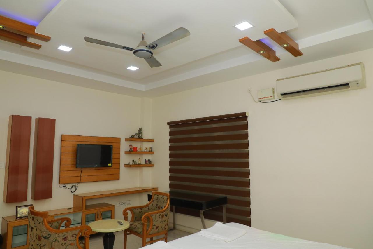Hill View Paradise - 2Bhk'S & Rooms - A Golden Group Of Premium Home Stays - Тирупати Екстериор снимка