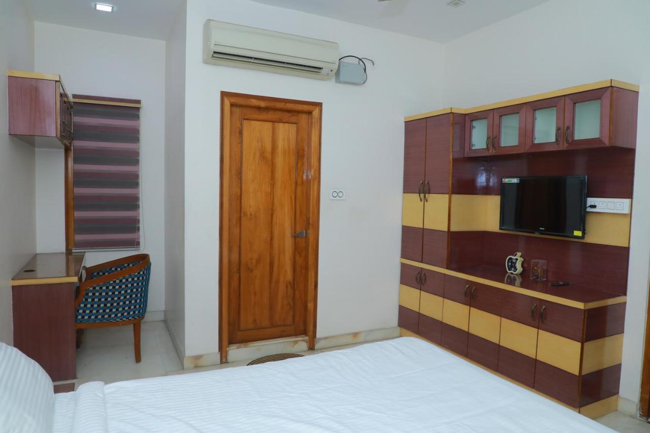 Hill View Paradise - 2Bhk'S & Rooms - A Golden Group Of Premium Home Stays - Тирупати Екстериор снимка