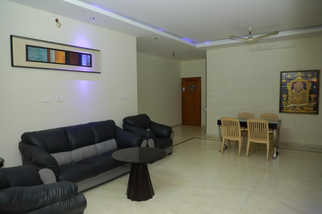 Hill View Paradise - 2Bhk'S & Rooms - A Golden Group Of Premium Home Stays - Тирупати Екстериор снимка
