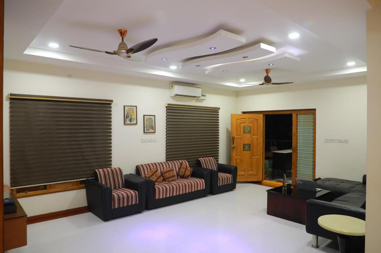 Hill View Paradise - 2Bhk'S & Rooms - A Golden Group Of Premium Home Stays - Тирупати Екстериор снимка